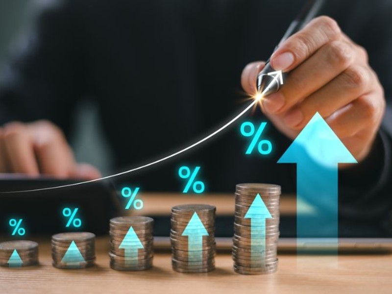 Người chơi đang suy nghĩ chiến thuật Mạt Chược